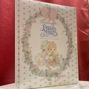 Grandmothers Precious Moments Special Memories My Grandchild Book NEW w/ box VTG